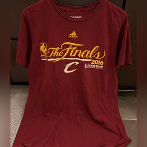 Maroon Cavs Final shirt from 2016